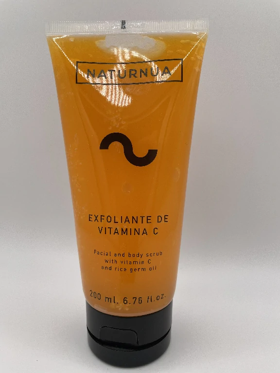 Exfoliant Vitamine C Naturnua